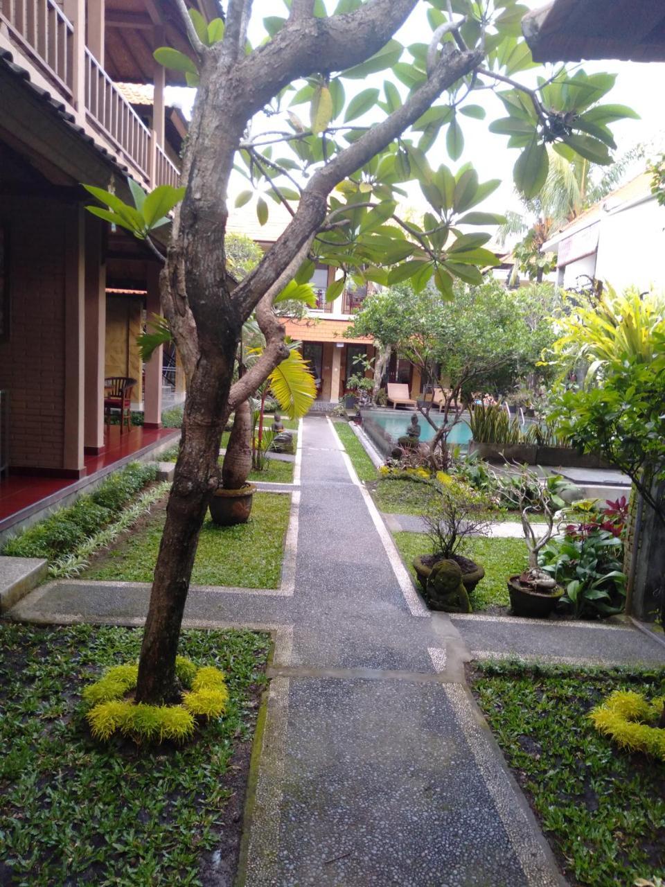 Merthayasa Bungalows Ubud  Luaran gambar